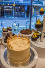 Load image into Gallery viewer, Single Tier Buttercream Cake - Medium