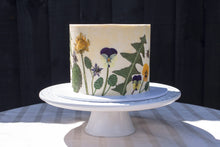Load image into Gallery viewer, Single Tier Buttercream Cake - Medium