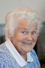 Load image into Gallery viewer, "Evelyn's Bakes" Recipe Book